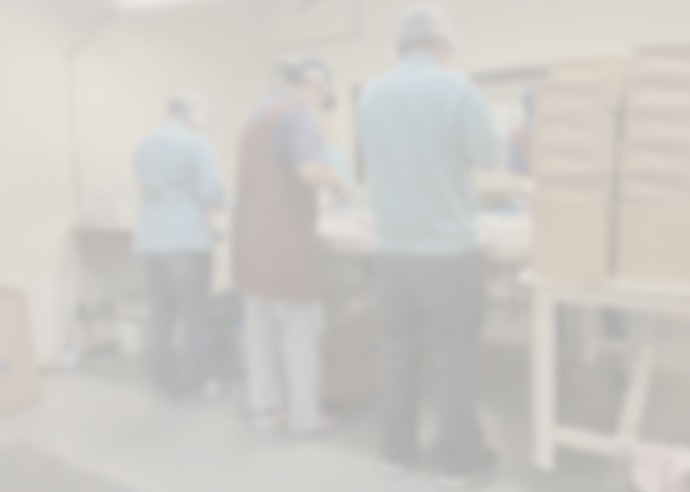 株式会社アール・アール・エスで作業する方々